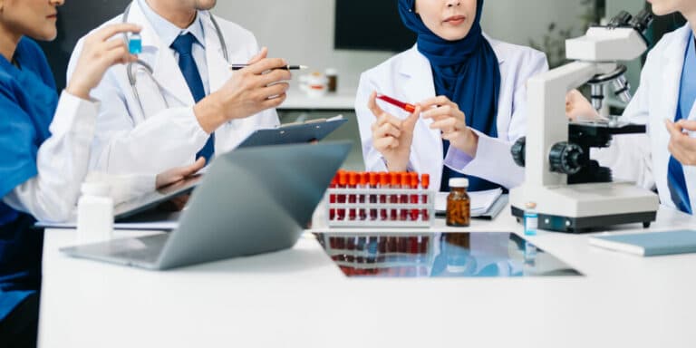 Halal Medicine: A Comprehensive Guide to Islamic Guidelines-Compliant Pharmaceuticals