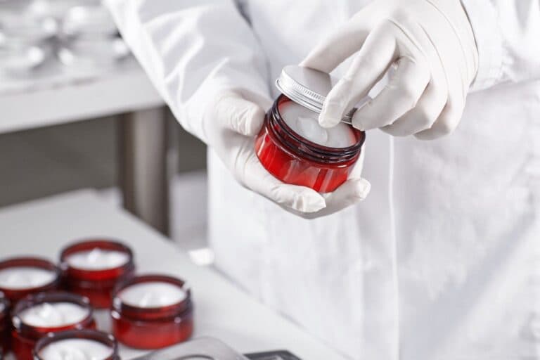 How to Choose a Cosmetic Contract Manufacturer: A Complete Guide